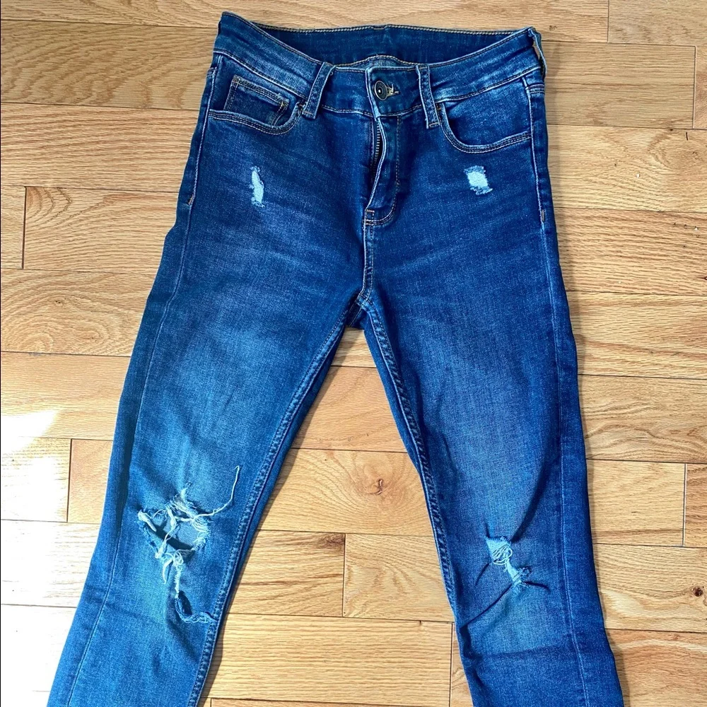 Zara Dark Wash Skinny Jeans - Picture 2 of 7